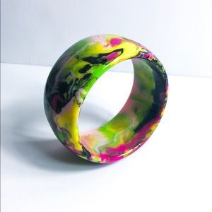 Acrylic color swirl bangle